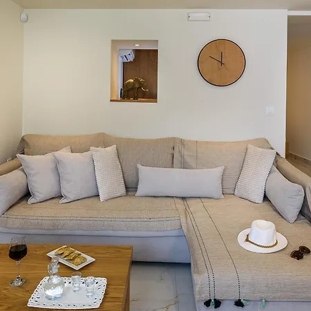 Nicolas Urban Luxury Living Апартаменты Суда